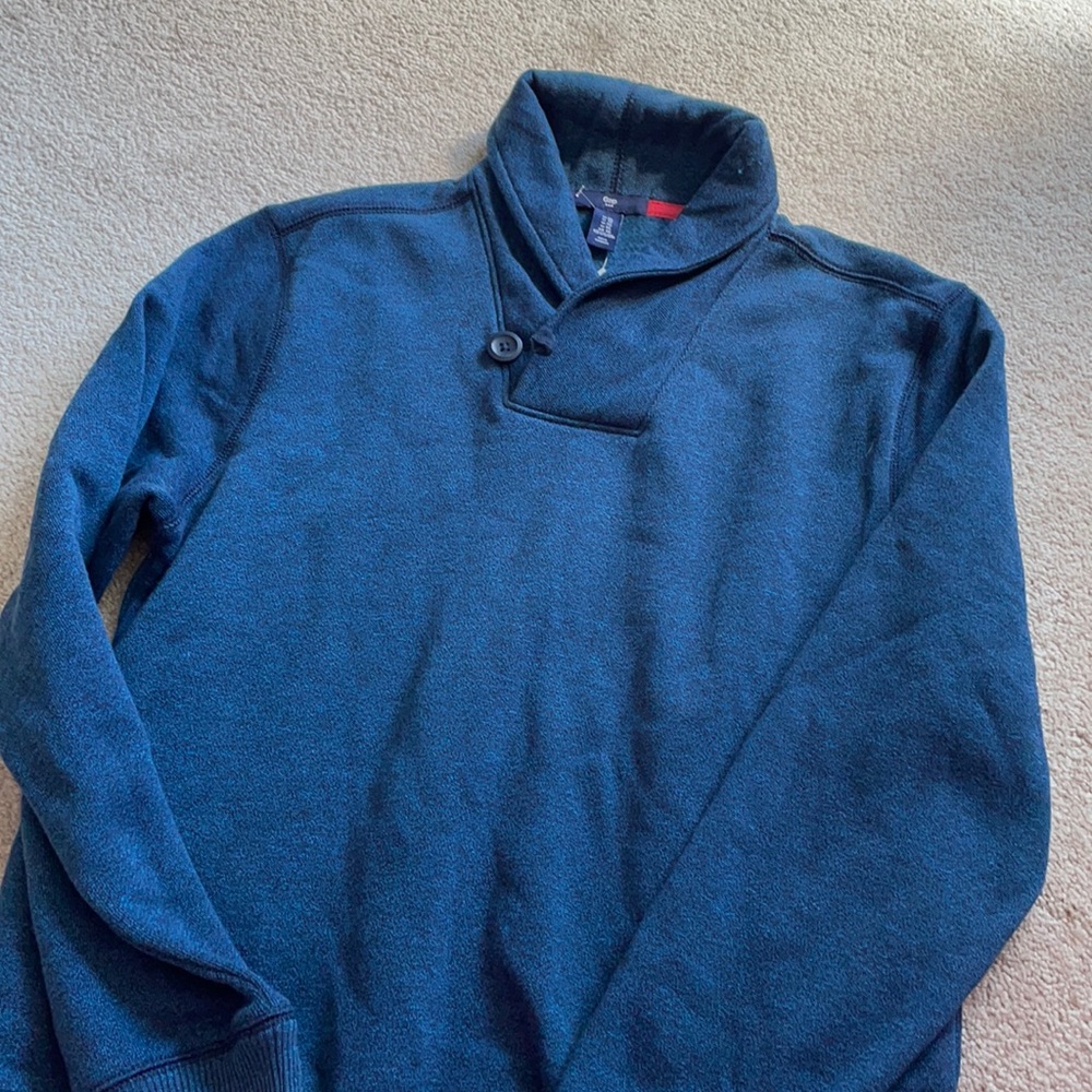 Gap outlet size xsmall men’s sweatshirt sweater.